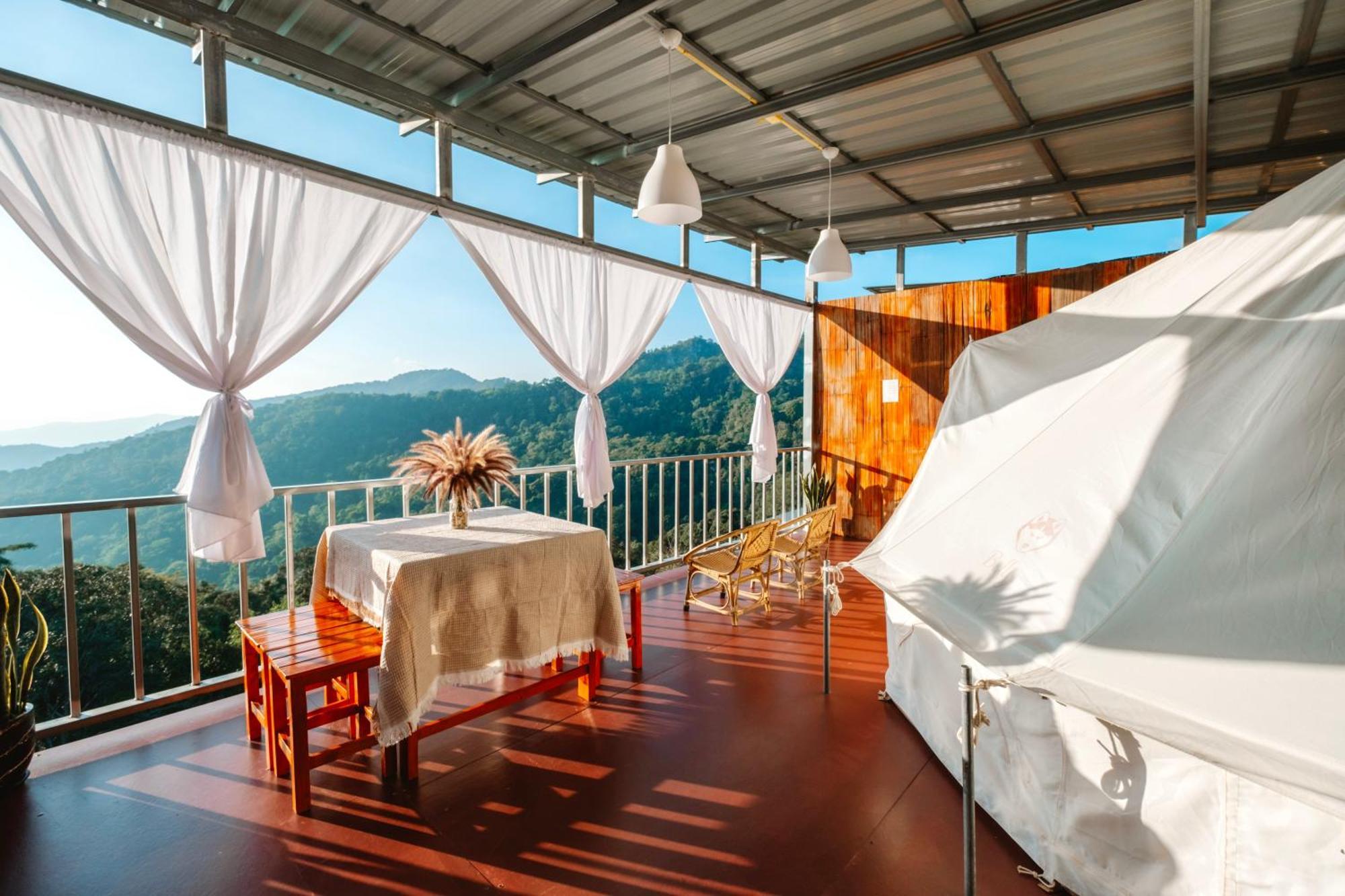 Hotel Happy Camp Phuchifa แฮปปี้แคมป์ ภูชี้ฟ้า Ban Huai Han Esterno foto